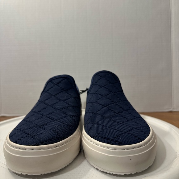 🆕Marc Fisher Slip On Sneakers - Picture 4 of 12